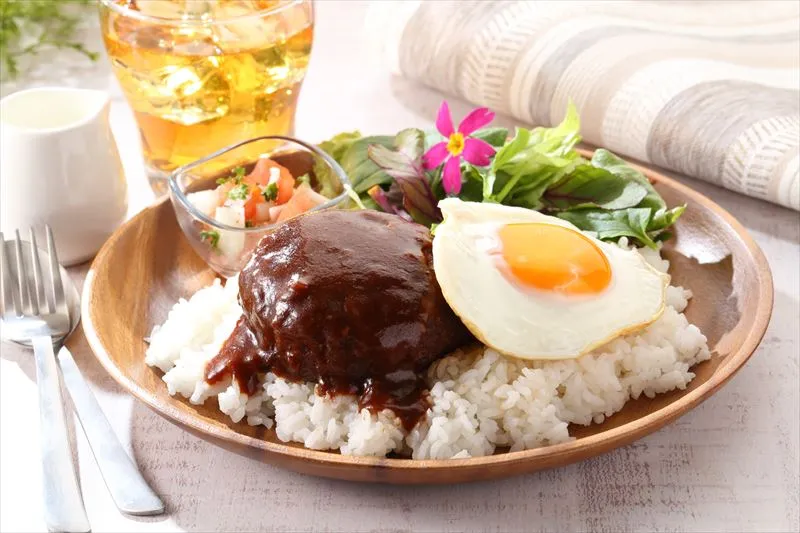 ランチでセットメニューを頼むメリットとは?